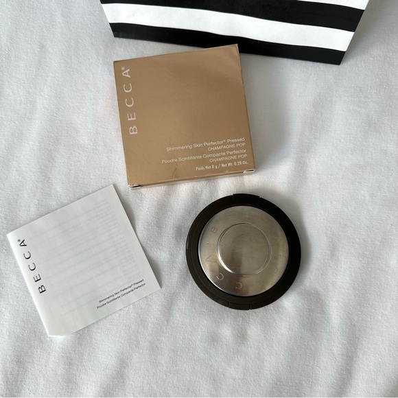 BECCA Shimmering Skin Perfector™ Pressed Highlighter - Picture 5 of 6